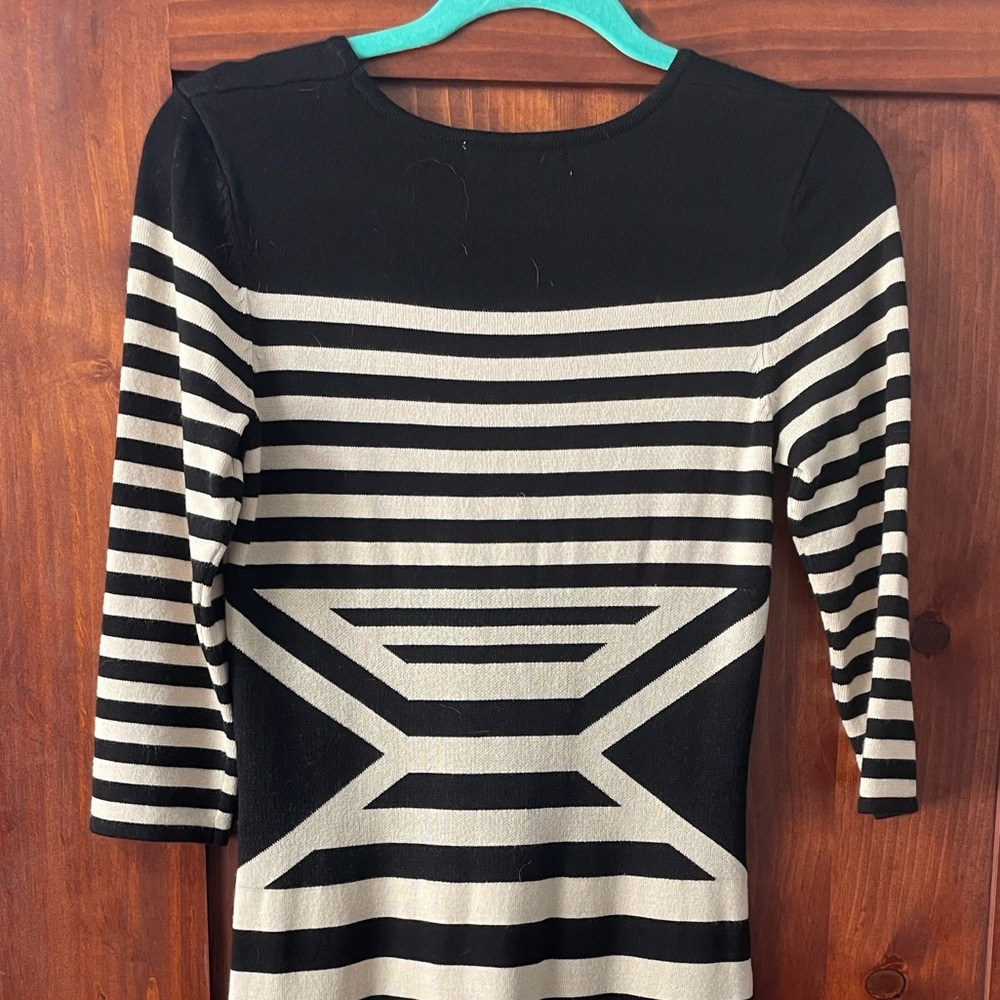 Black and white Danny and Nicole sweater dress